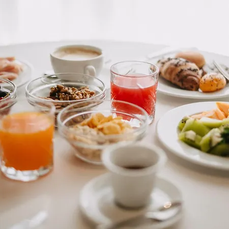 Maison Lalla Hotel 4*